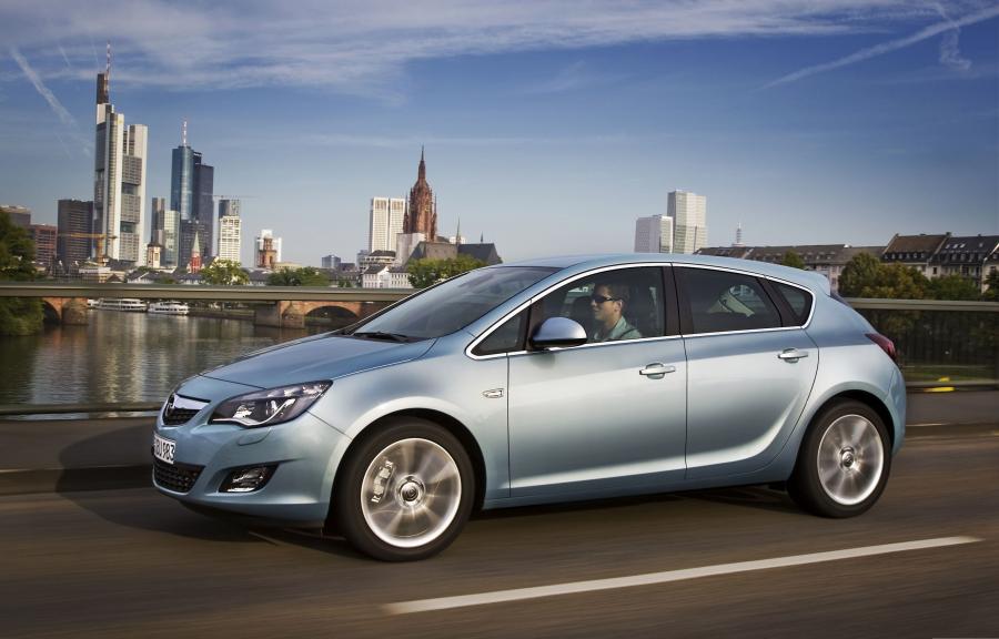  Opel Astra 5-Door 2009 года  (фото 110 из 170)